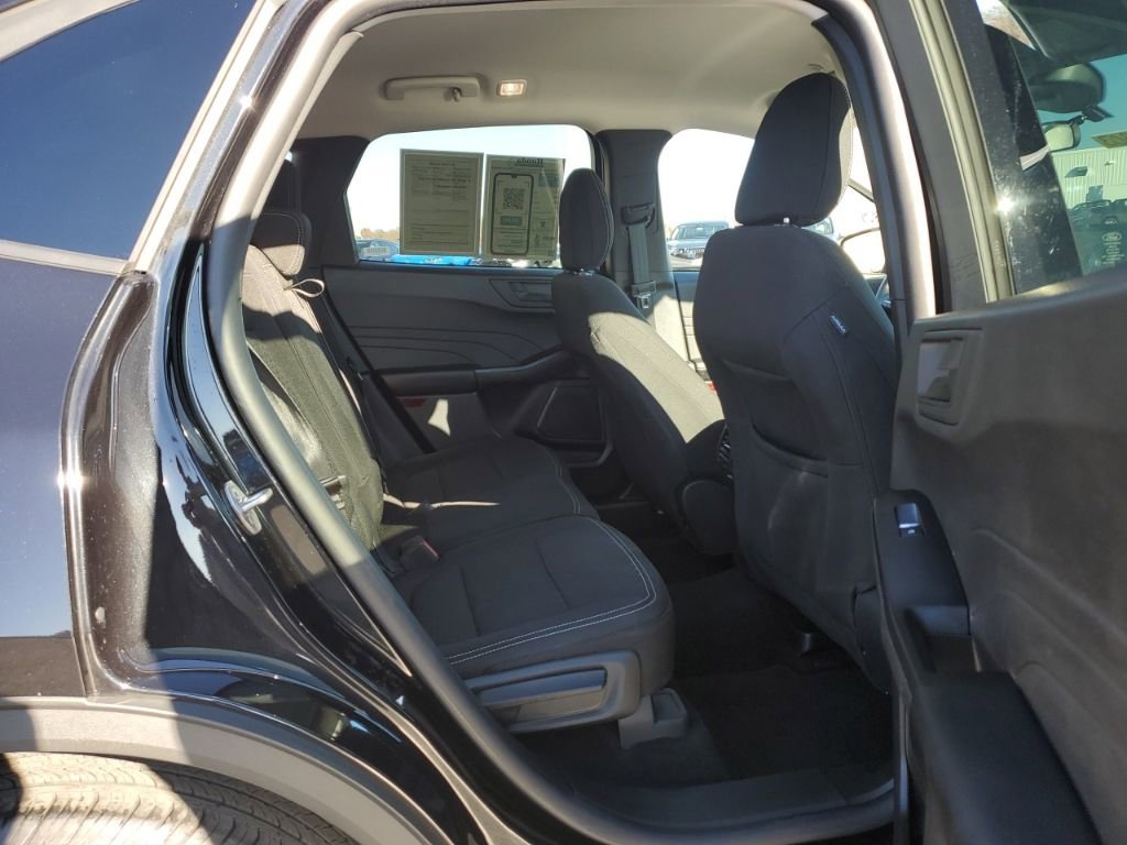 Used 2025 Ford Escape Active image 37