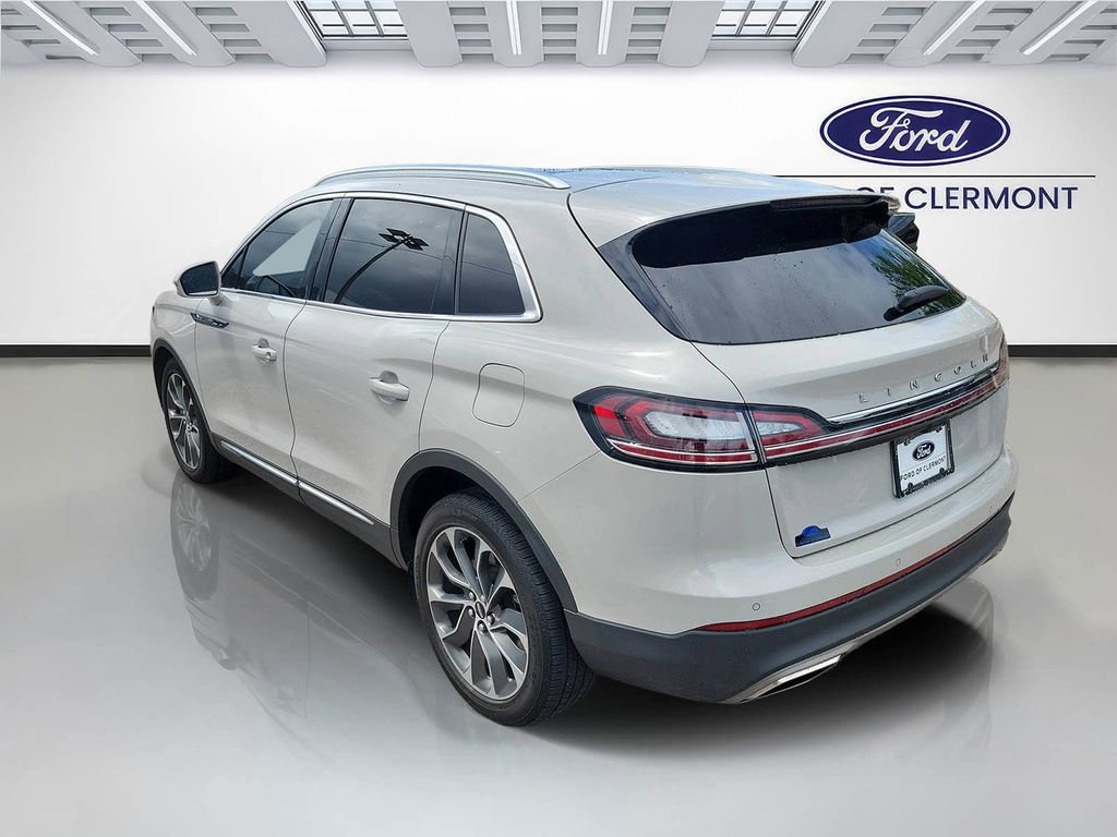 Used 2023 Lincoln Nautilus Reserve AWD/4WD image 3