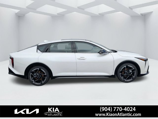 New 2026 Kia K4 GT-Line w/ GT-Line Premium Package FWD image 2