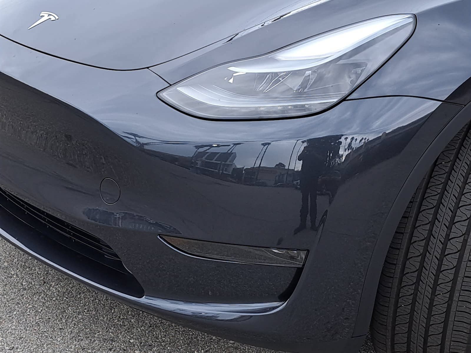 Used 2024 Tesla Model Y 2WD image 35