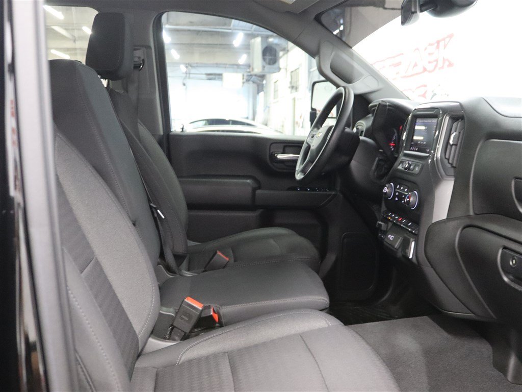 Used 2024 Chevrolet Silverado 2500 Custom w/ Custom Value Package AWD/4WD image 27