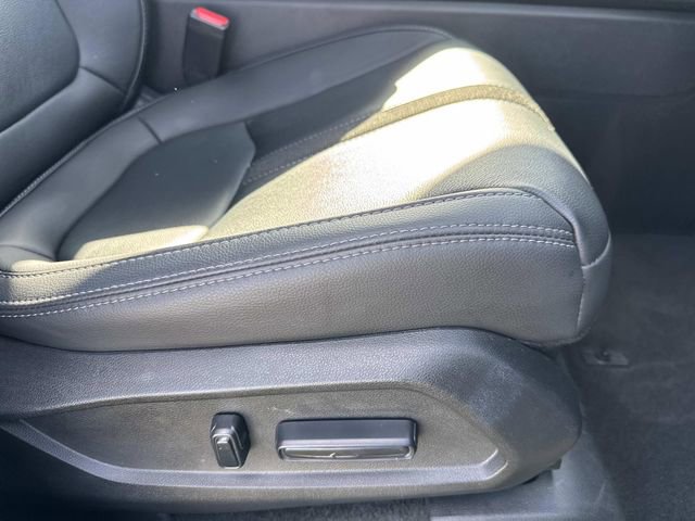 Certified 2025 Honda Pilot Touring image 11