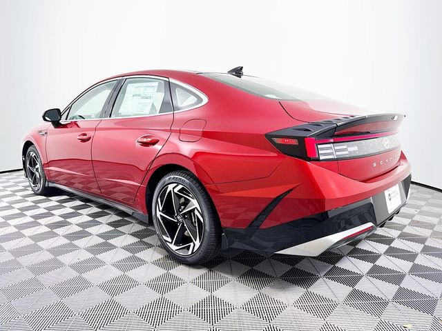 Used 2025 Hyundai Sonata SEL FWD image 3
