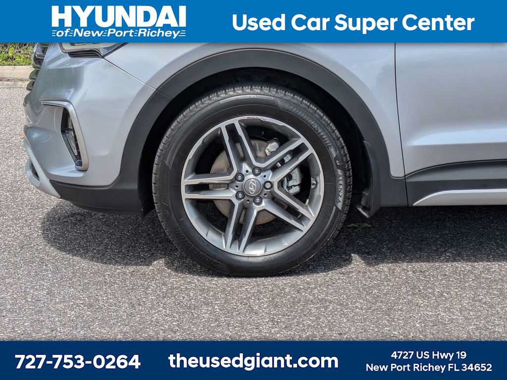 Used 2019 Hyundai Santa Fe XL FWD image 10