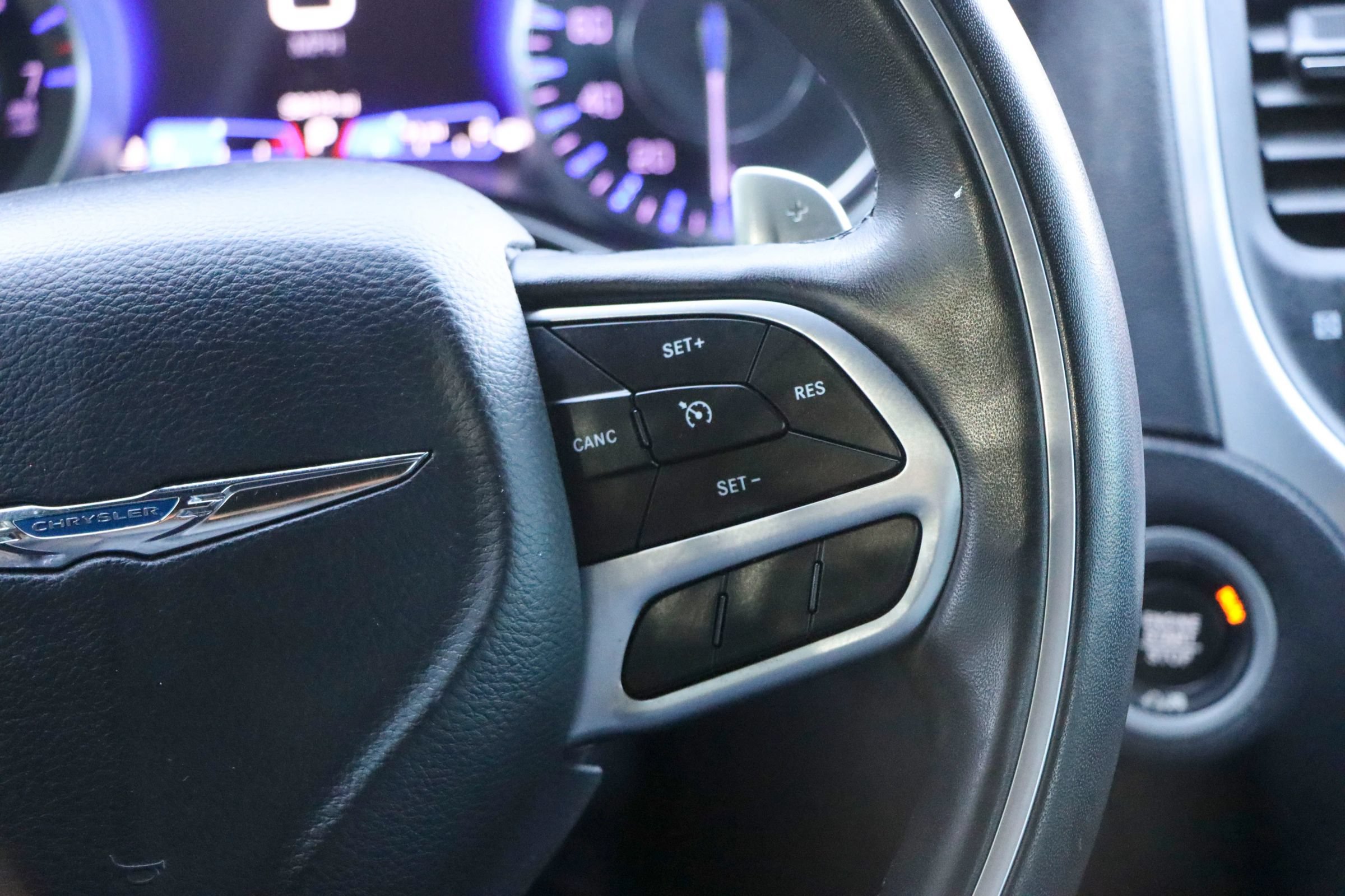 Used 2019 Chrysler 300 C RWD image 28
