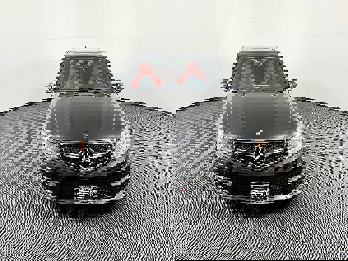 Used 2012 Mercedes-Benz C 63 AMG Sedan image 3