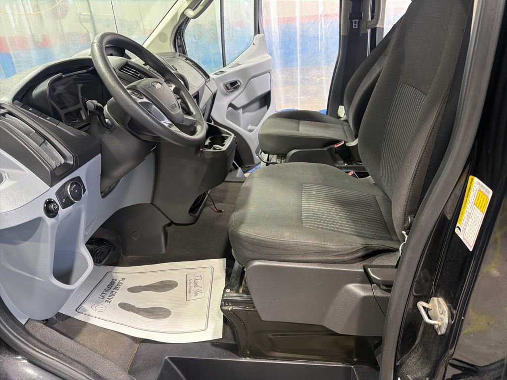 Used 2018 Ford Transit 150 XL RWD image 11