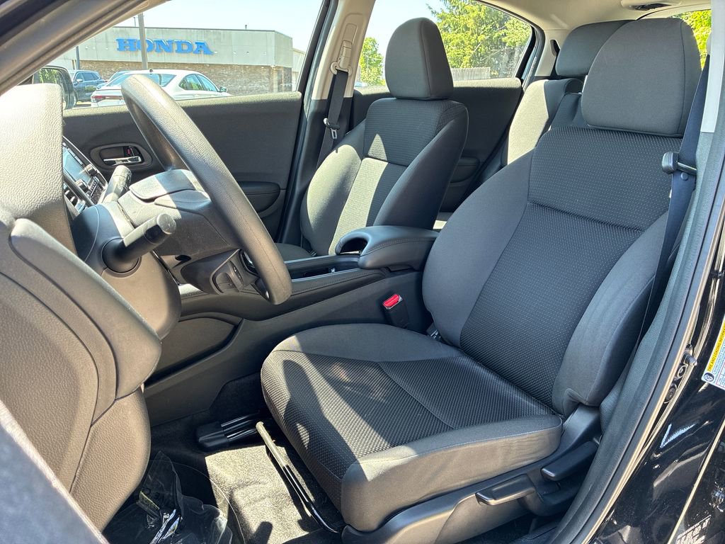 Certified 2022 Honda HR-V LX image 13