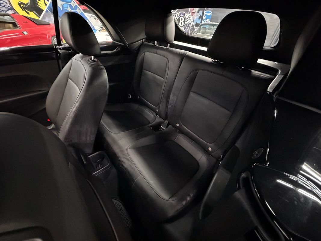 Used 2014 Volkswagen Beetle 1.8T FWD image 18