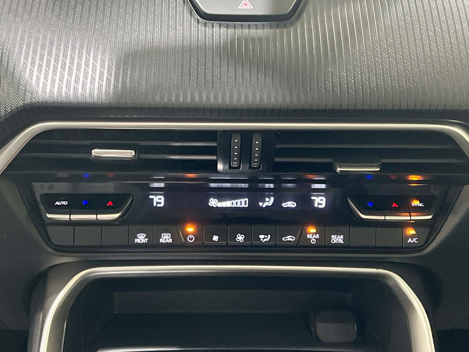 Used 2025 MAZDA CX-90 3.3 Turbo w/ Select Package image 19