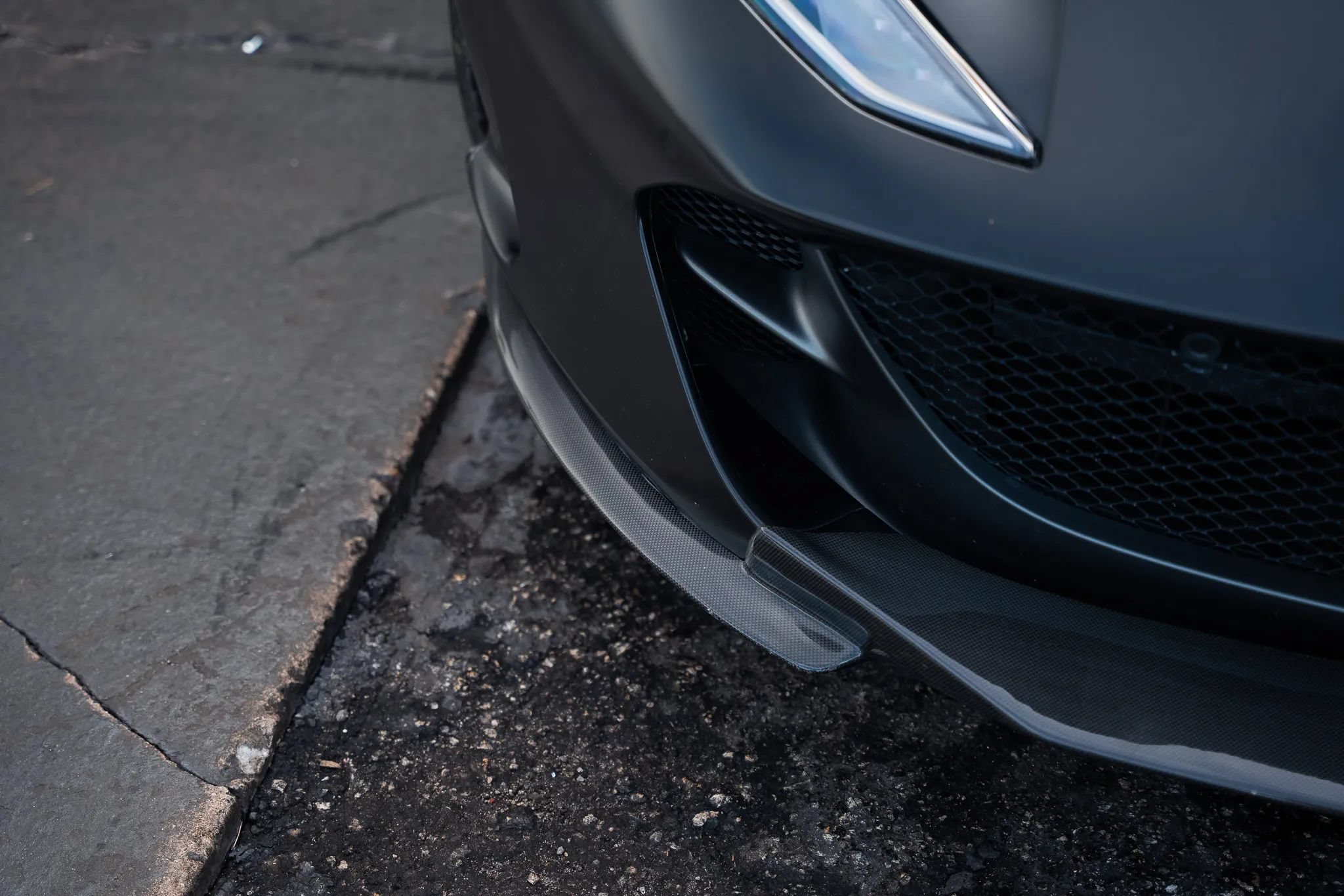 Used 2019 Ferrari 812 Superfast RWD image 31