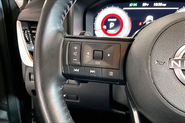 Used 2024 Nissan Rogue SL w/ SL Premium Package image 11