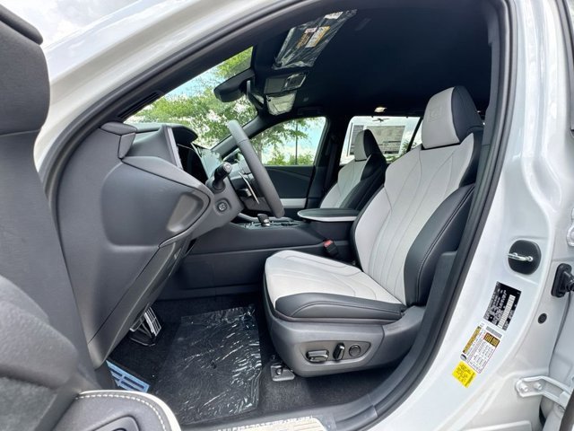 New 2026 Lexus TX 500h AWD image 26