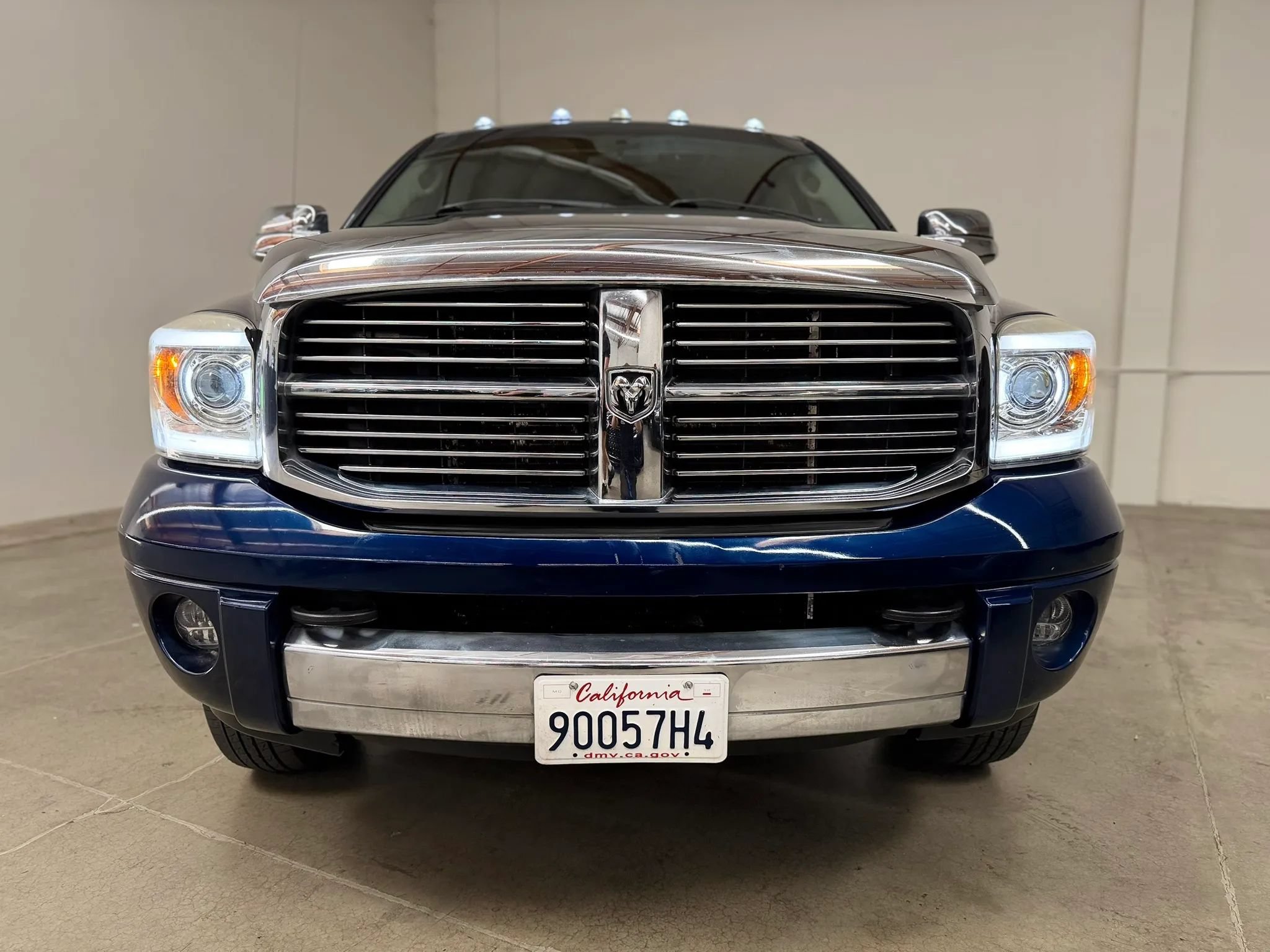Used 2007 Dodge Ram 3500 Truck Laramie AWD/4WD image 4
