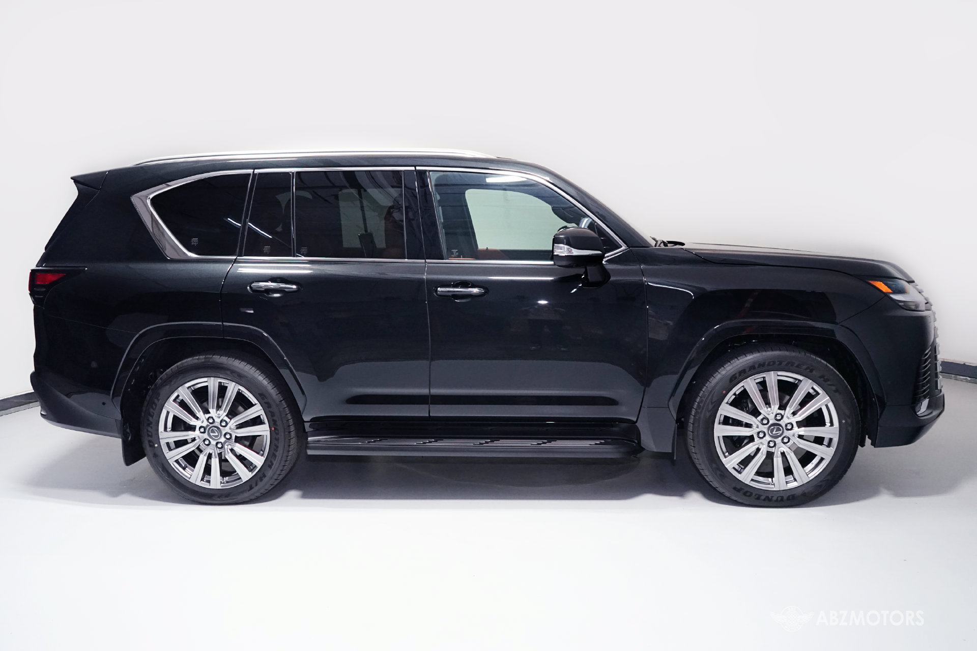 Used 2026 Lexus LX 700h Ultra Luxury AWD/4WD image 3