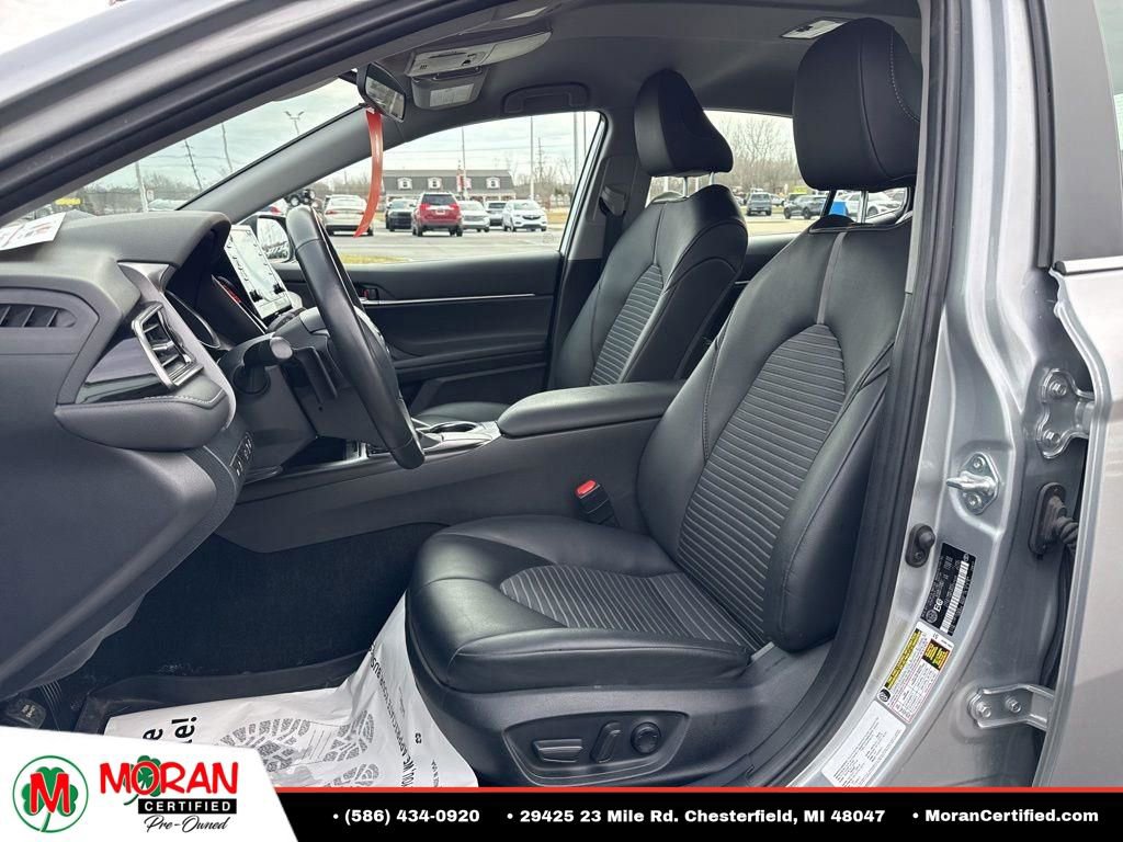 Used 2024 Toyota Camry SE FWD image 12