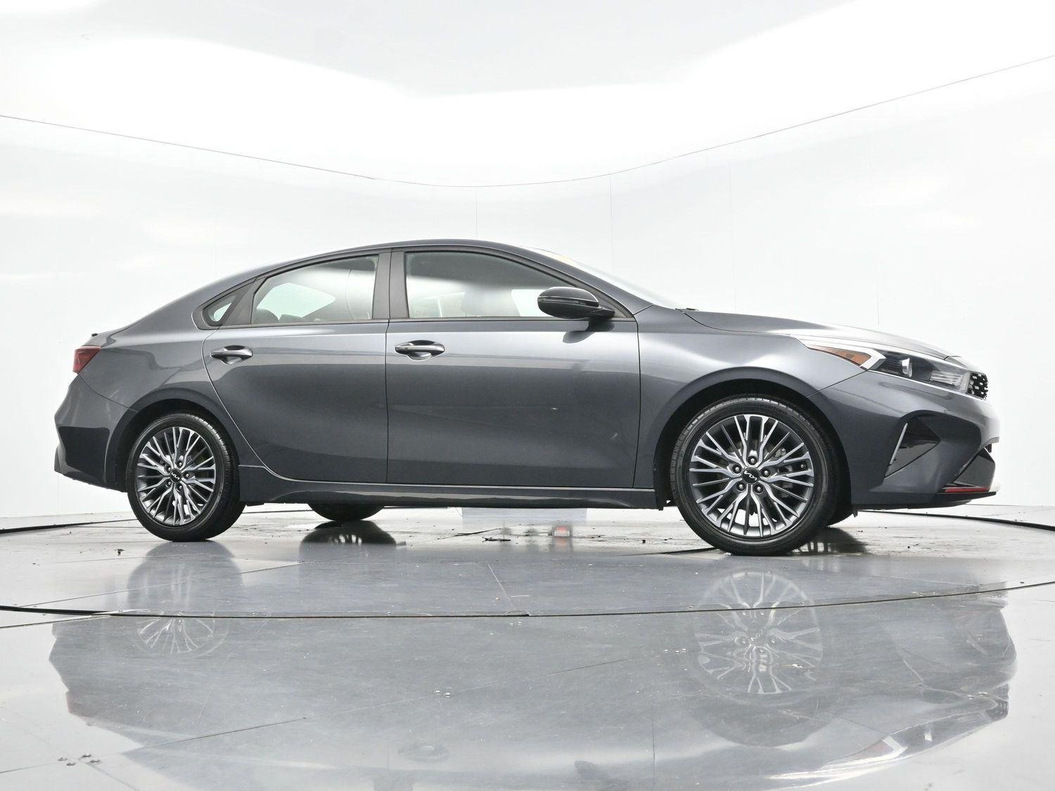 Used 2022 Kia Forte GT-Line FWD image 42