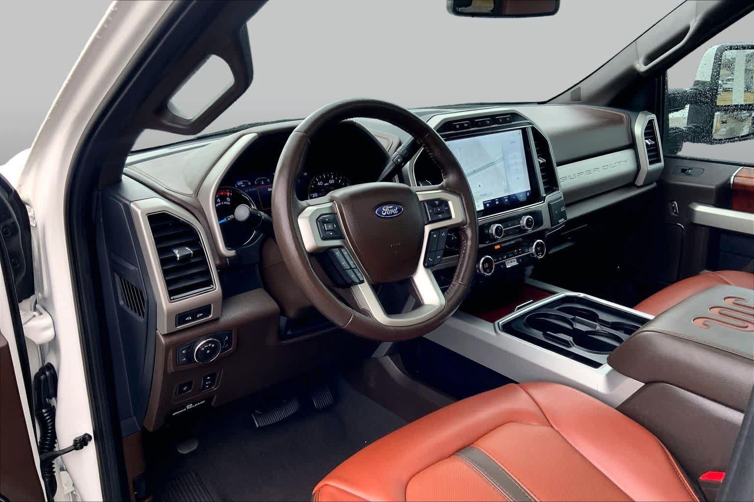 Used 2022 Ford F250 King Ranch w/ King Ranch Ultimate Package AWD/4WD image 16