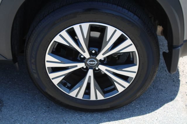 Used 2023 Nissan Rogue SV FWD image 10