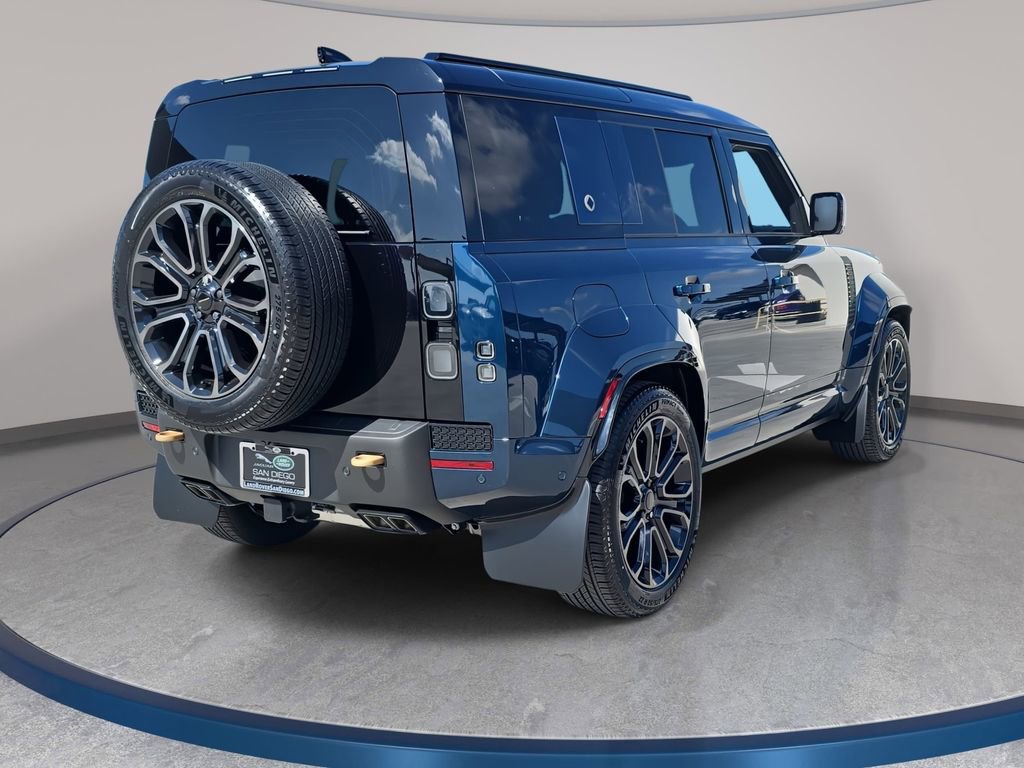 New 2026 Land Rover Defender 110 OCTA image 5