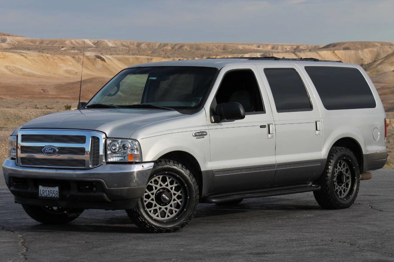 Used 2001 Ford Excursion XLT image 4