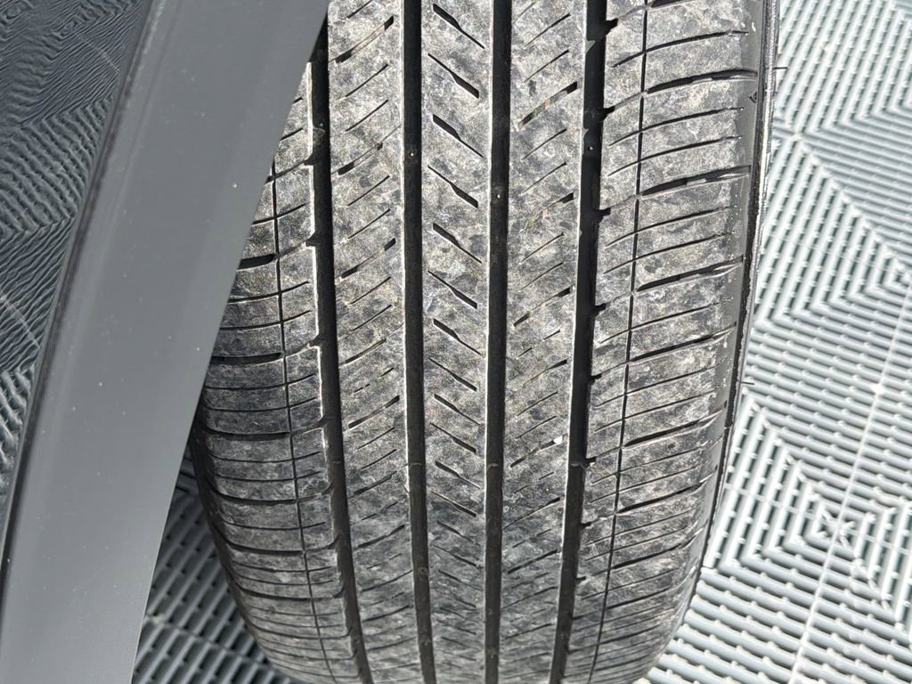 Used 2024 Kia Sportage EX image 21