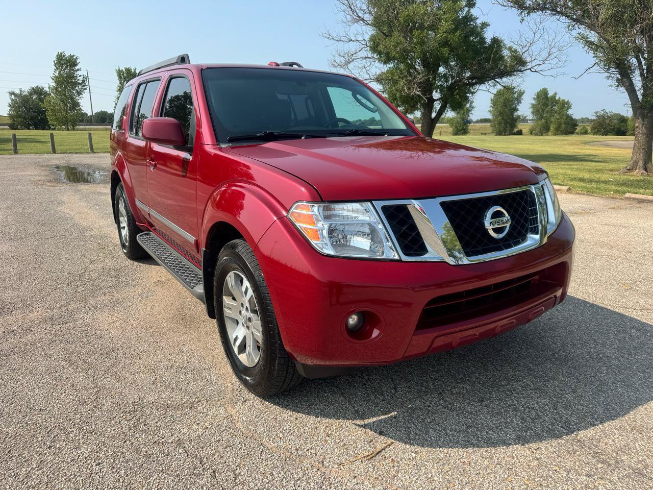 Used 2011 Nissan Pathfinder Silver AWD/4WD image 10