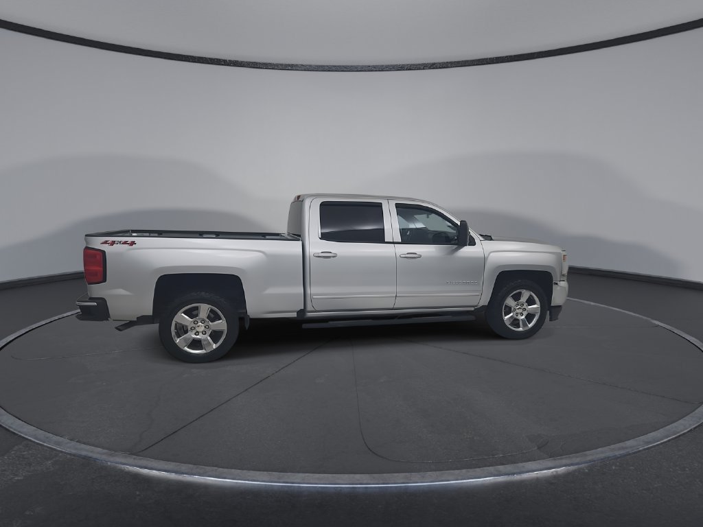 Used 2018 Chevrolet Silverado 1500 LT w/ All Star Edition AWD/4WD image 18