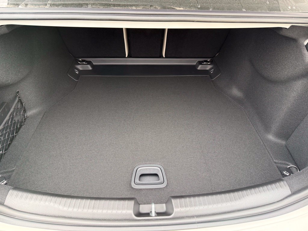 Used 2026 Mercedes-Benz C 300 4MATIC Sedan image 34