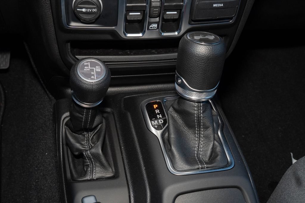 New 2025 Jeep Wrangler Unlimited Sport S 4xe w/ Convenience Group AWD/4WD image 19