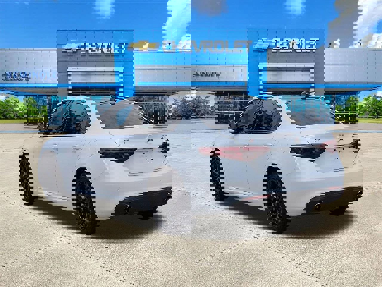 Used 2021 Alfa Romeo Giulia Ti w/ Nero Edizione image 3