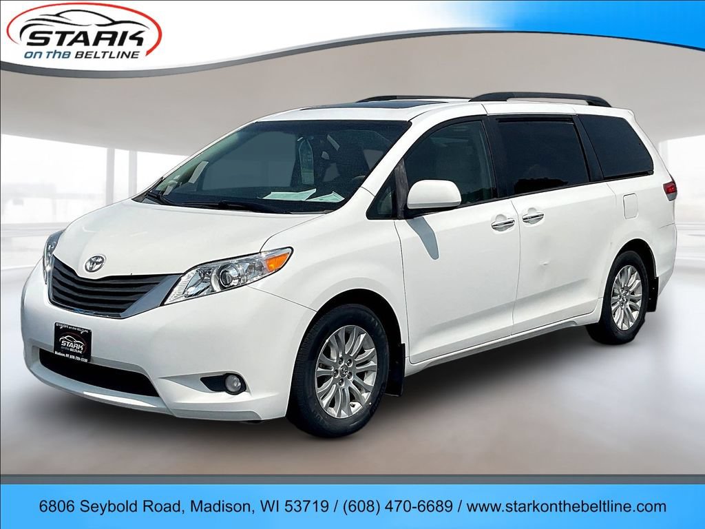 Used 2014 Toyota Sienna XLE FWD image 3