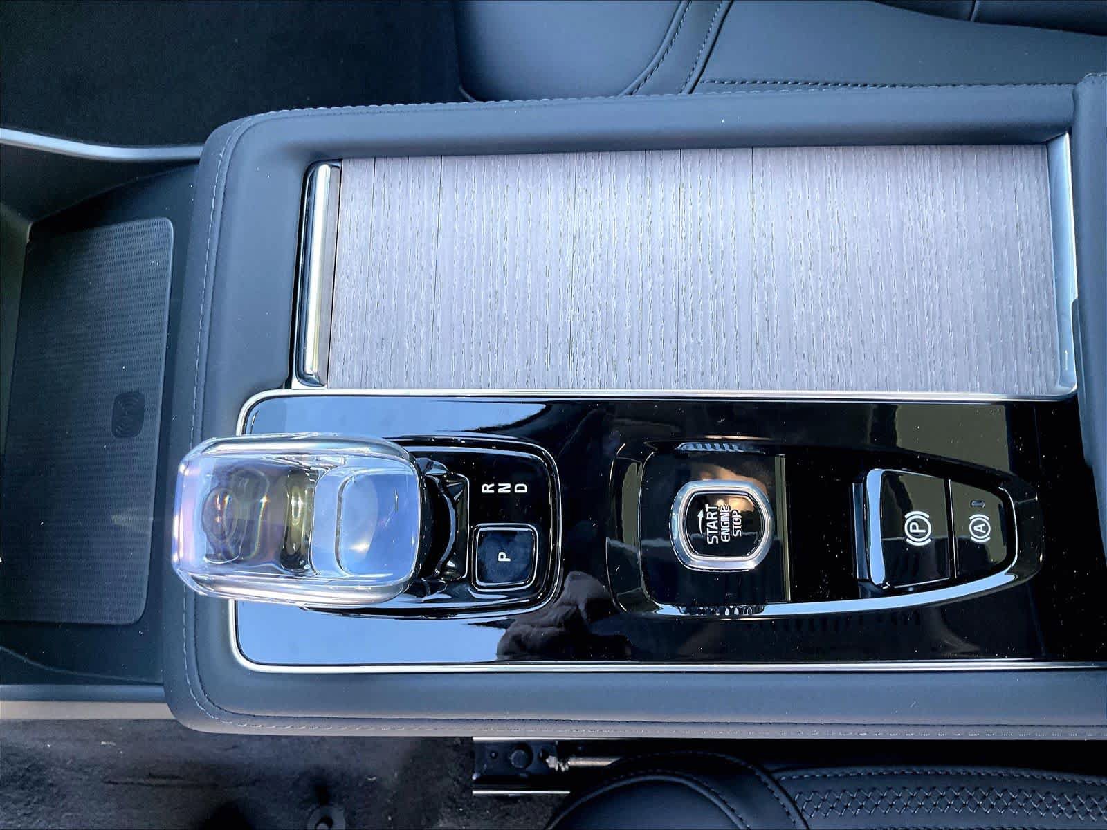 New 2026 Volvo XC90 T8 Plus w/ Protection Package AWD/4WD image 10