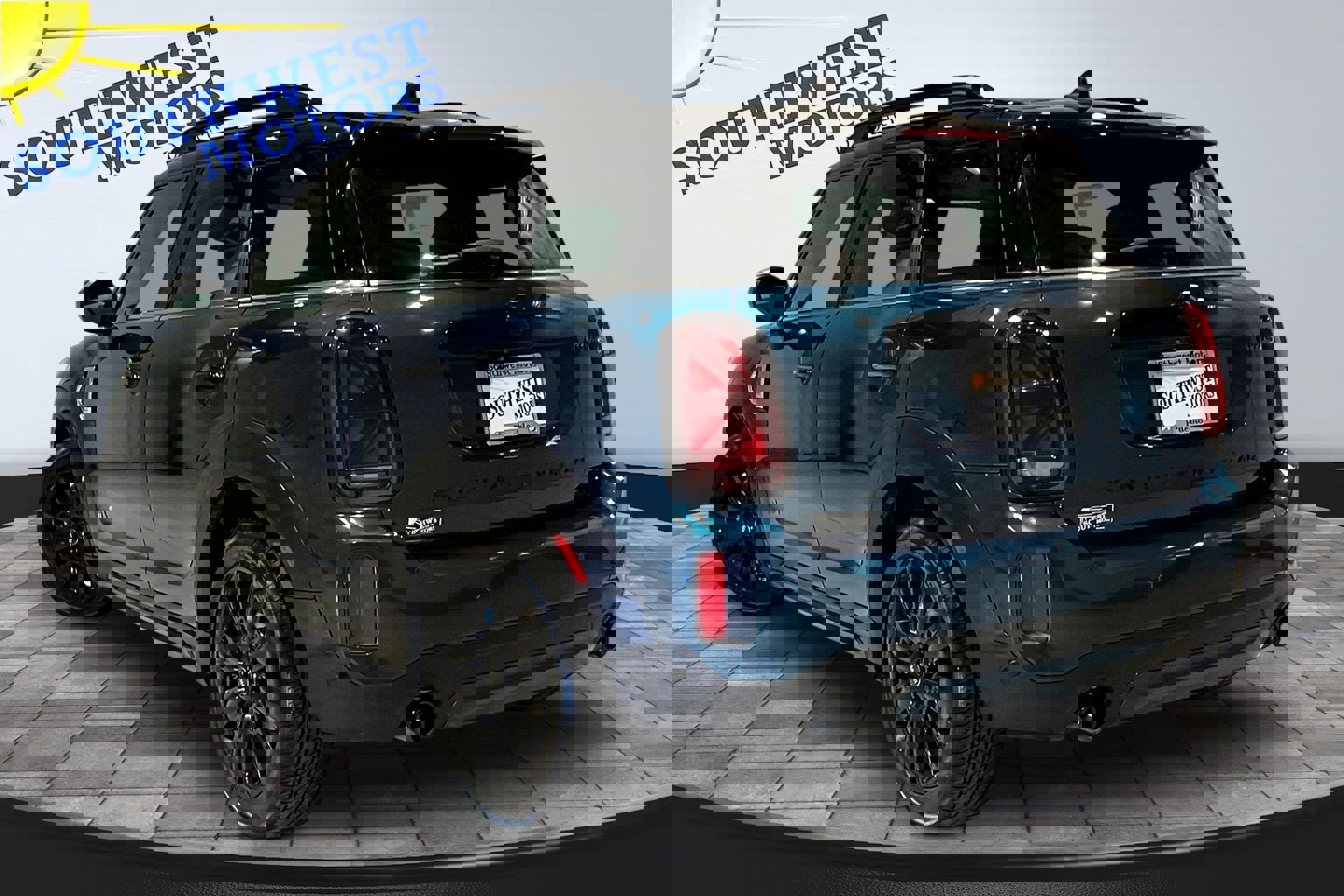 Used 2022 MINI Cooper Countryman S w/ Boardwalk Edition image 4