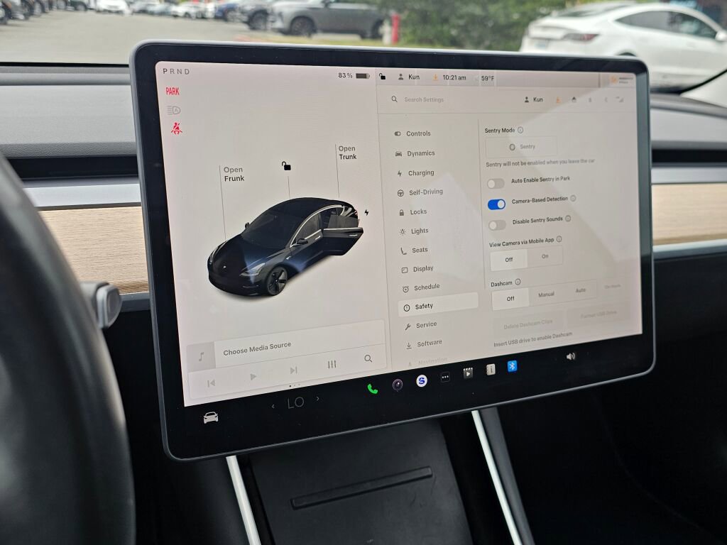 Used 2018 Tesla Model 3 Long Range RWD image 36