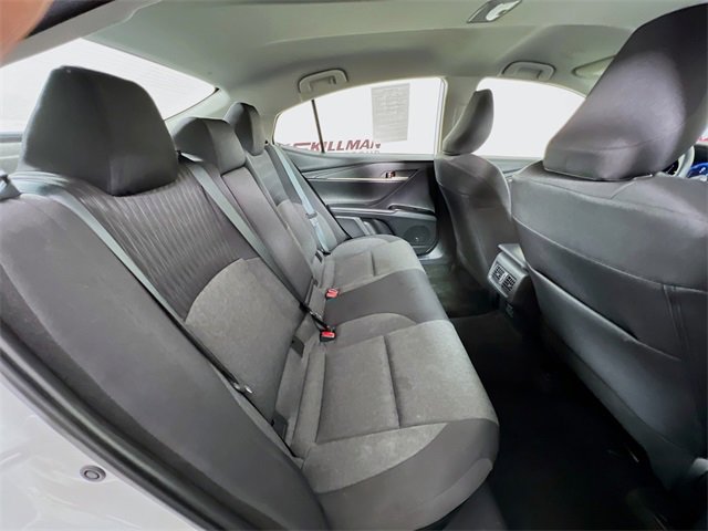 Used 2025 Toyota Camry LE image 38