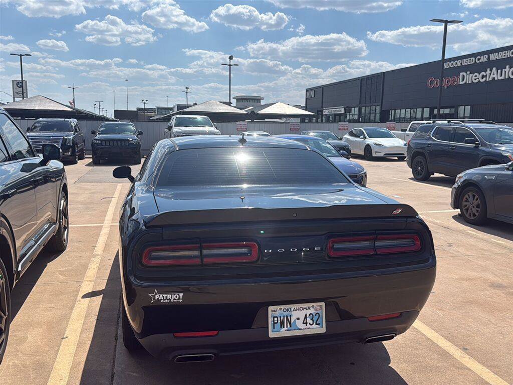 Used 2018 Dodge Challenger GT AWD/4WD image 9