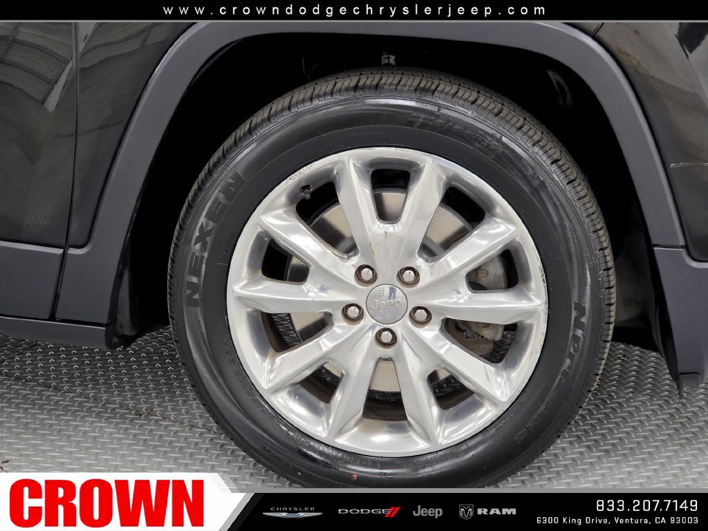 Used 2016 Jeep Cherokee Limited FWD image 9