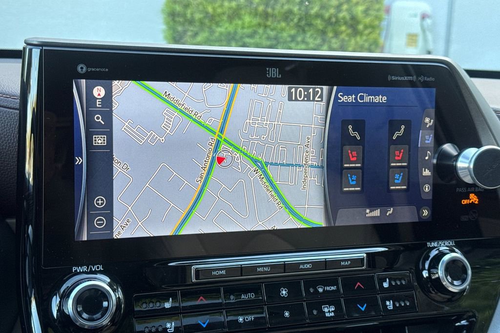 Used 2022 Toyota Highlander Limited AWD/4WD image 18