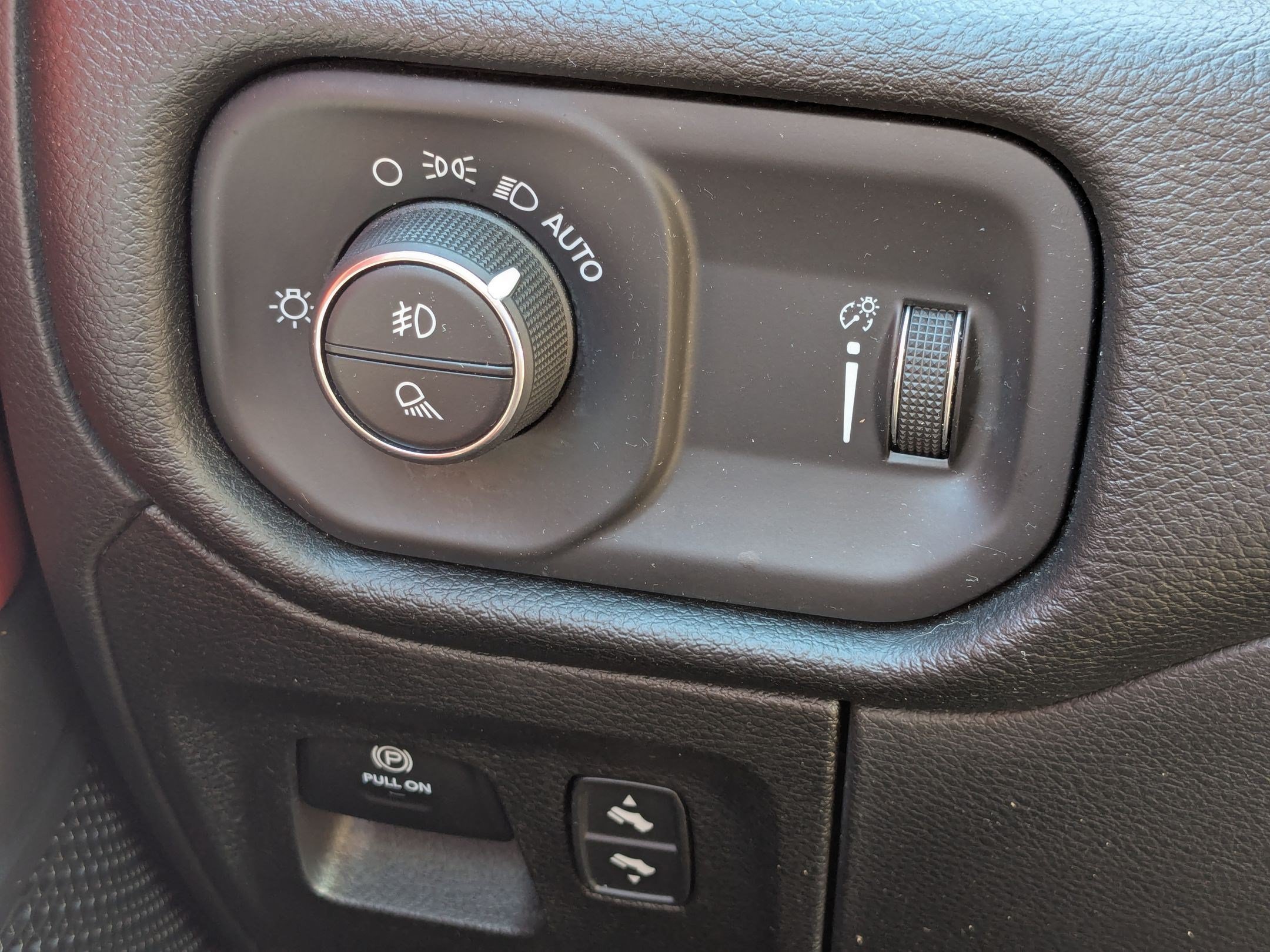 Used 2020 RAM 1500 Rebel w/ Rebel Level 1 Equipment Group AWD/4WD image 17