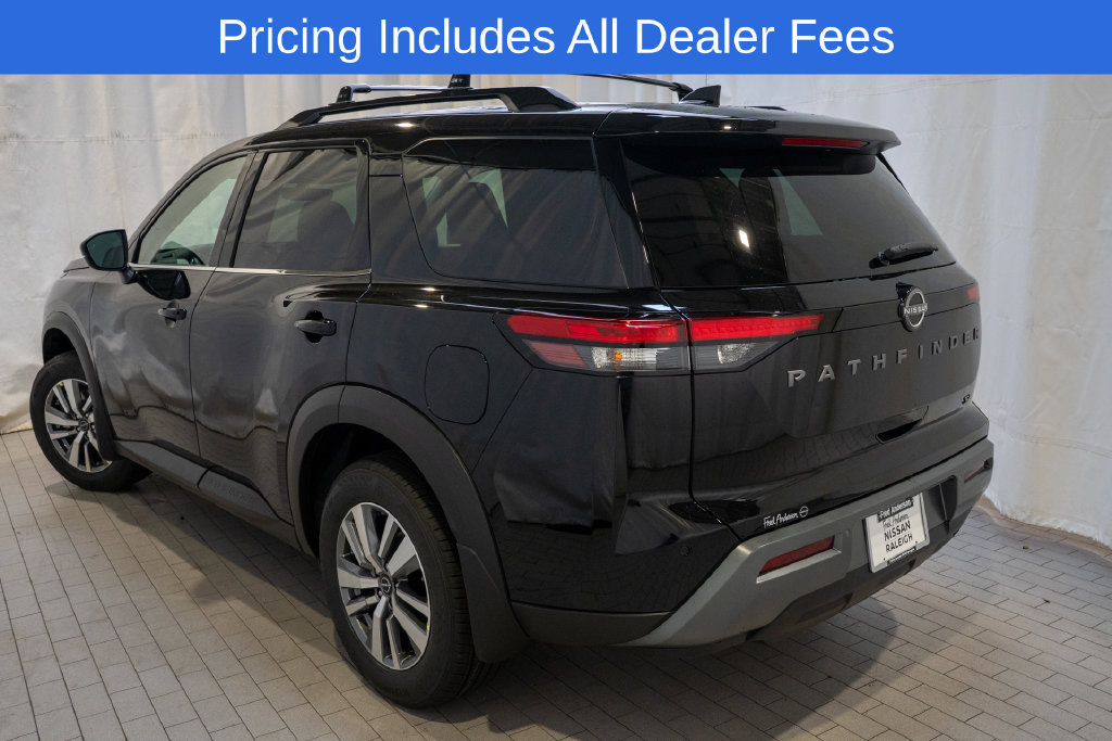 New 2026 Nissan Pathfinder SL FWD image 4