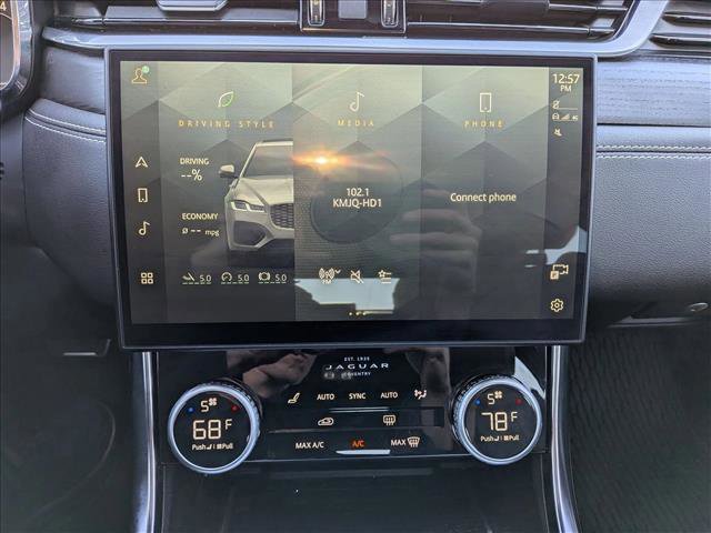 Used 2024 Jaguar XF R-Dynamic SE image 15