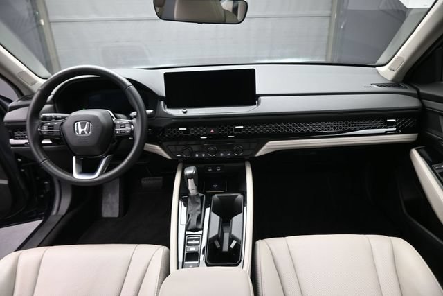 Used 2023 Honda Accord Touring image 25