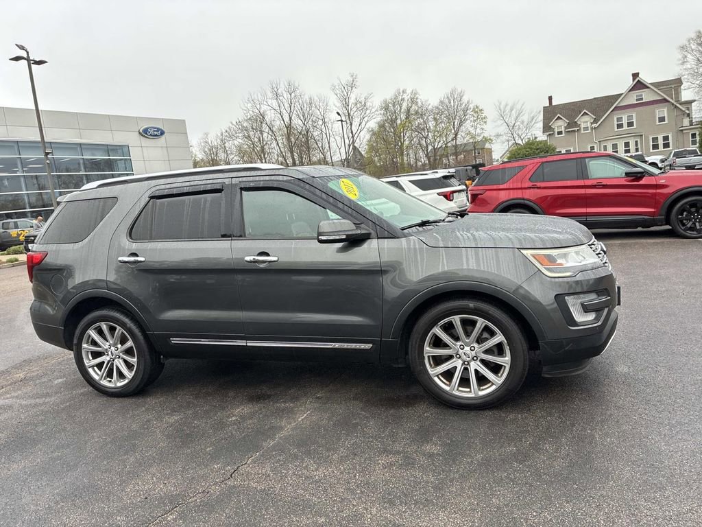 Used 2017 Ford Explorer Limited AWD/4WD image 8