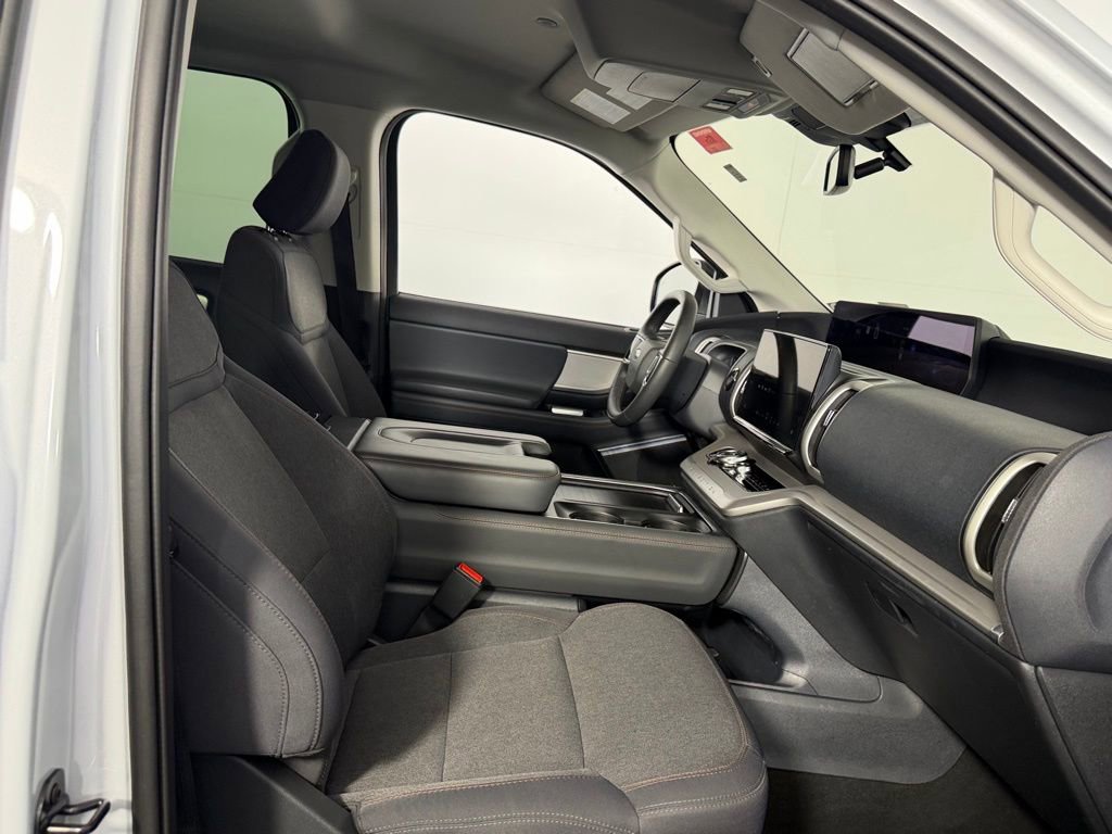 Used 2025 Ford Expedition Max Active image 30