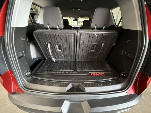 Used 2023 GMC Acadia SLE w/ Driver Convenience Package AWD/4WD image 28
