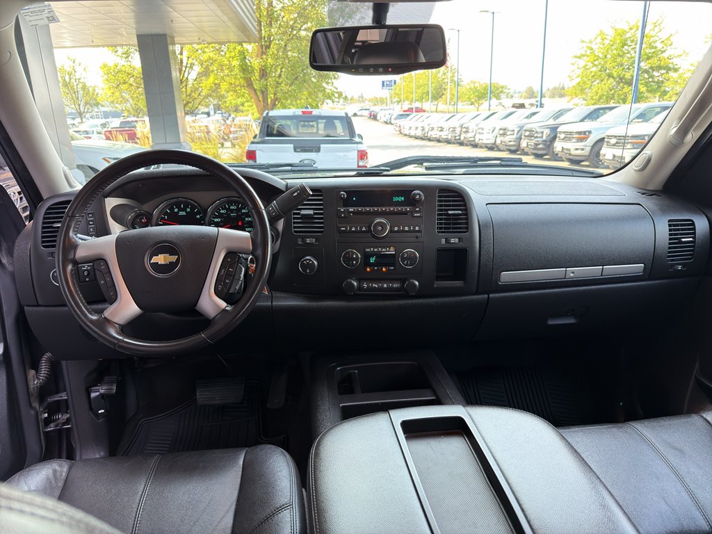 Used 2011 Chevrolet Silverado 2500 LT w/ Interior Plus Package AWD/4WD image 33