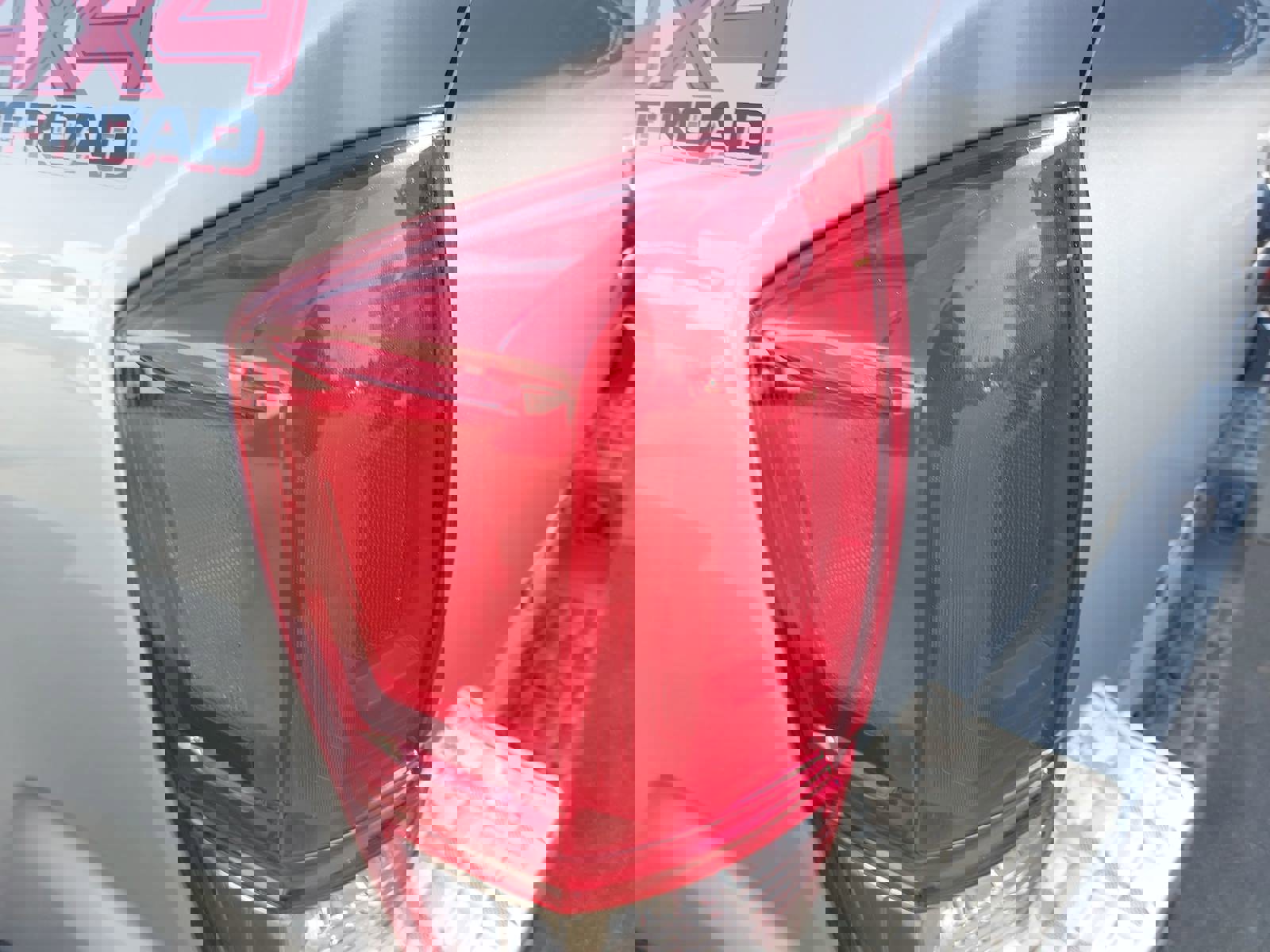 Used 2016 Toyota Tacoma TRD Off-Road w/ Premium & Technology Package image 35