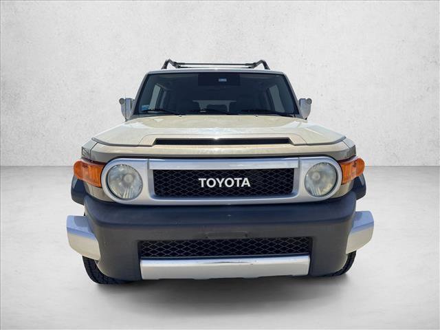 Used 2014 Toyota FJ Cruiser 4WD w/ Convenience Package image 2