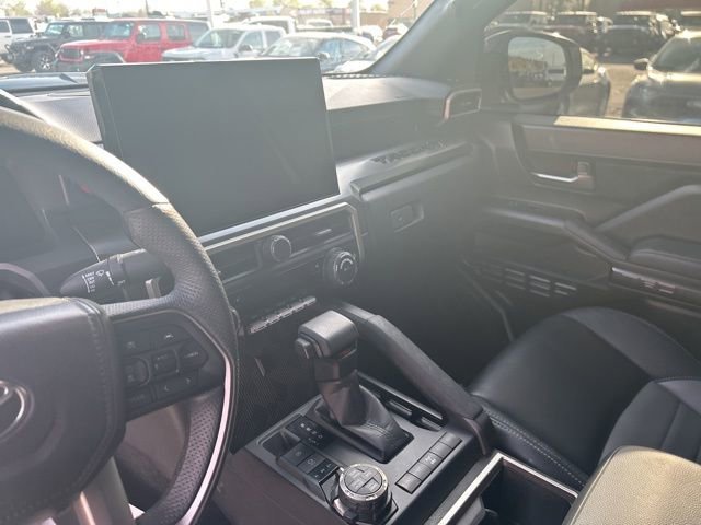 Used 2025 Toyota Tacoma TRD Off-Road AWD/4WD image 14